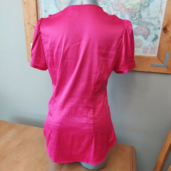 BCBGMAXAZRIA Women ruffle V-neck blouse short sleeve fuchsia side zipper small - Picture 3 of 12